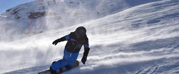 Snowboarding Lessons for Kids (7-16 y.) for All Levels from ABC Snowsport School Arosa