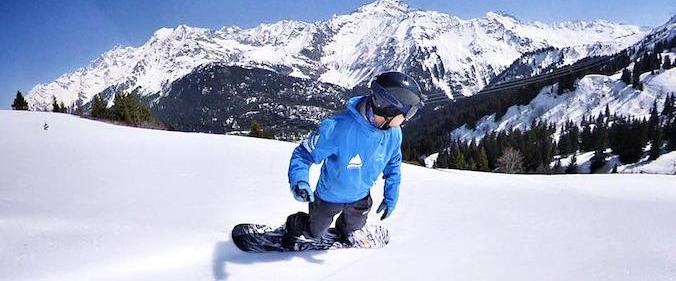Private Snowboarding Lessons for Kids & Adults from Freedom Snowsports Mont Blanc