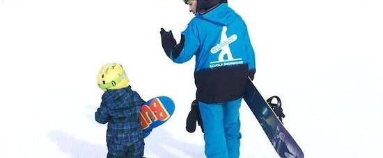 Private Snowboarding Lessons for Kids & Adults of All Levels from Scuola di Snowboard Boarderline Cortina