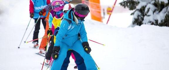 Kids Ski Lessons (6-13 y.) for Experienced Skiers from Ski School 360 Samoëns