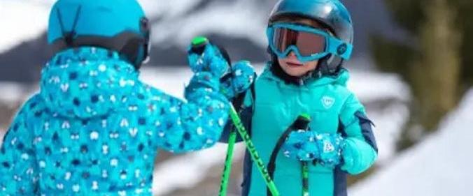 Kids Ski Lessons (3-11 y.) for Beginners from Ski School BERGSPORT JA Oberstdorf