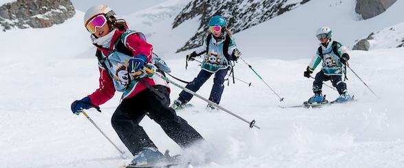 Kids Ski Lessons (6-12 y.) in Grands Montets from Ski School Evolution 2 Chamonix