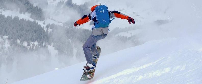 Teen & Adult Snowboarding Lessons for All Levels from Ski School Evolution 2 La Clusaz