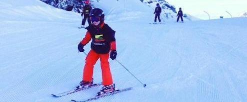 Private Ski Lessons for Kids of All Levels from Ski School Evolution 2 Morzine