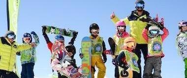 Snowboarding Lessons for Kids (5-13 y.) - Max 7 per group from Ski School Prosneige Méribel