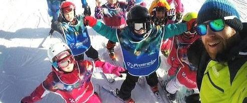 Kids Ski Lessons (5-13 y.) - Max 6 per group from Ski School Prosneige Val dIsère