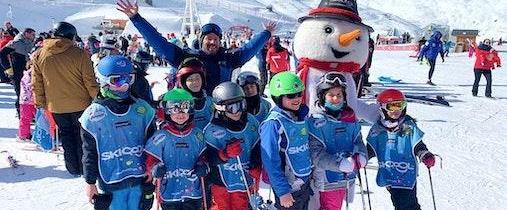 Kids Ski Lessons (5-12 y.) - Max 8 per group from Ski School Ski Cool Val Thorens