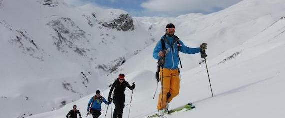 Private Off-Piste Skiing Lessons for Advanced Adults from Ski School Warth