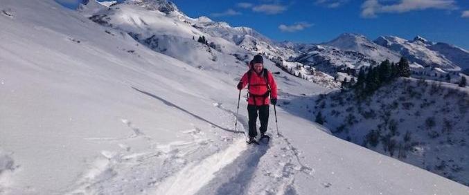 Snowshoeing Tours from Ski School Warth