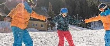 Snowboarding Lessons (from 8 y.) for Beginners from Skischule Thommi Nassfeld