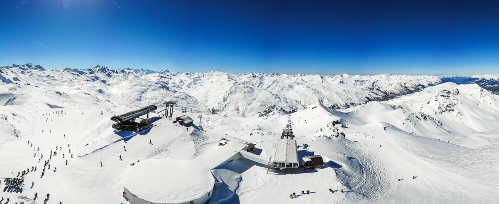 The ski lifts at Mont de la Chambre link Meribel to Les Menuires, Val Thorens and St Martin de Belleville