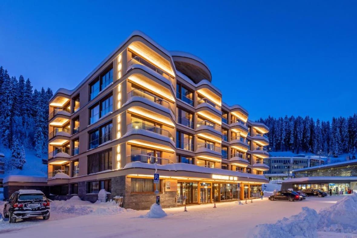 Postresidenz am See - the newest 5-star suite hotel in Arosa