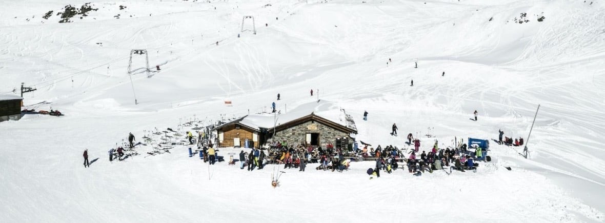 Buvette Tsigere la Coha Mountain Hut St Luc Chandolin