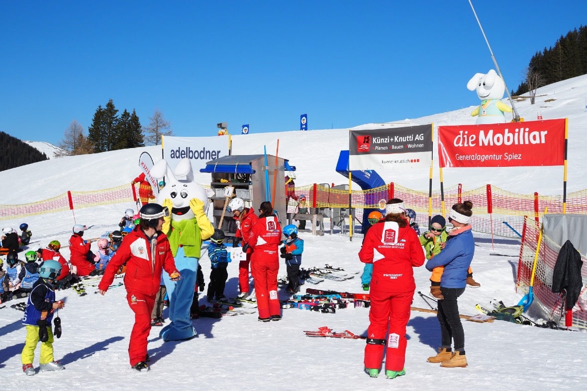 Childrens_Ski_Lessons_Adelboden © Skischule_Adelboden