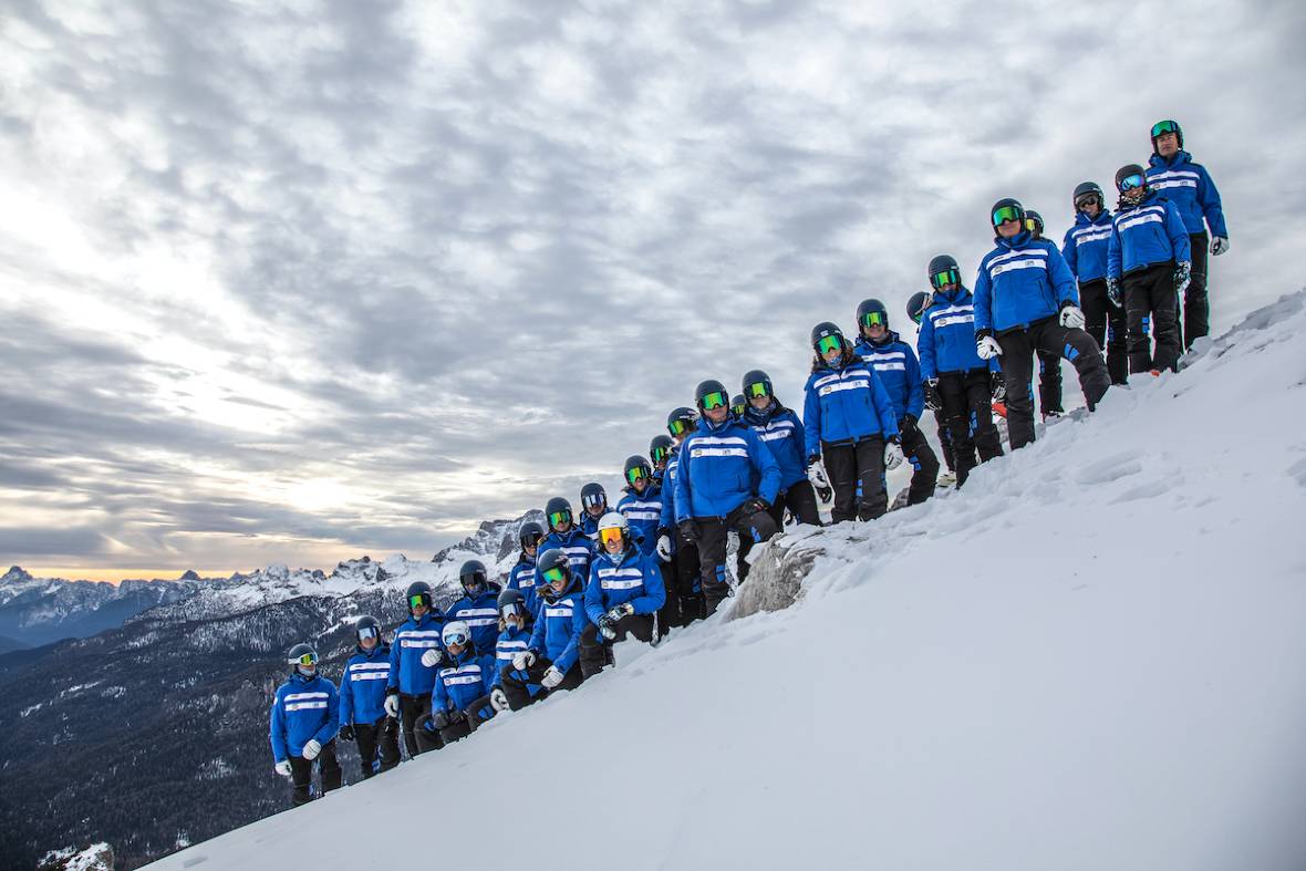 Azzurra Ski School Cortina D'ampezzo