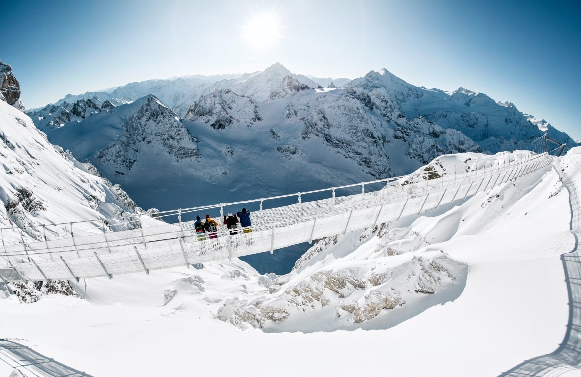 Engelberg Ski Area Titlis Cliffwalk © Engelberg-Titlis Tourism