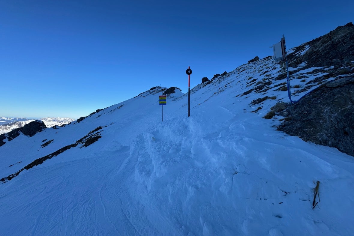 Engelberg Skiing 0ff-Piste Laub Entry Point @ Ultimate-Ski.com