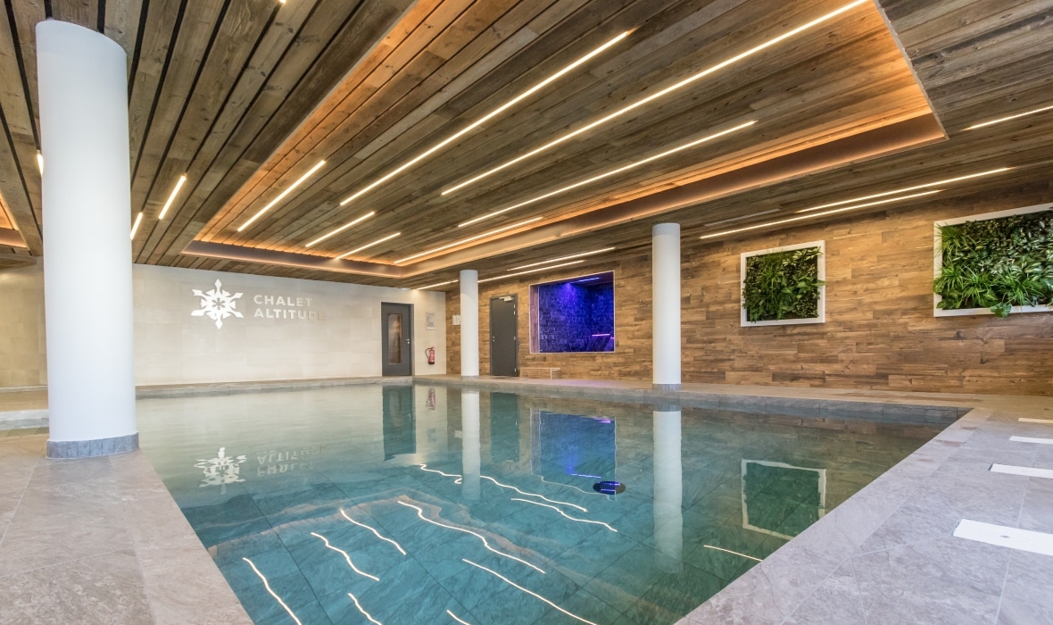 Photo showing swimming pool in Chalet Altitude Residence in Arc 2000