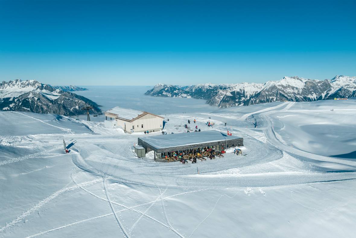 Bergrestaurant Pizolhutte in Pizol in winter