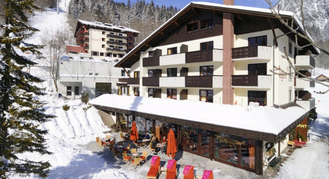 Hotel Lagant Exterior 660x360