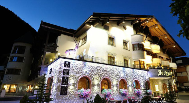 Alpenhotel Ischglerhof Exterior 660x360