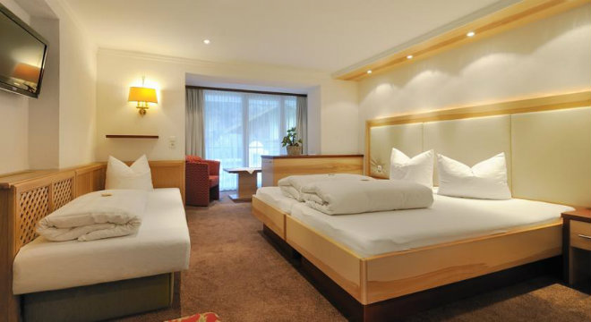 Hotel Arnika Room1 660x360
