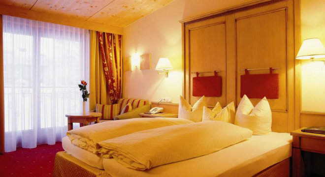 Hotel Montana Room1 660x360