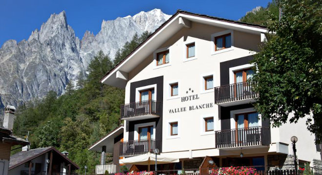 Hotel Vallee Blanche Ext 660x360